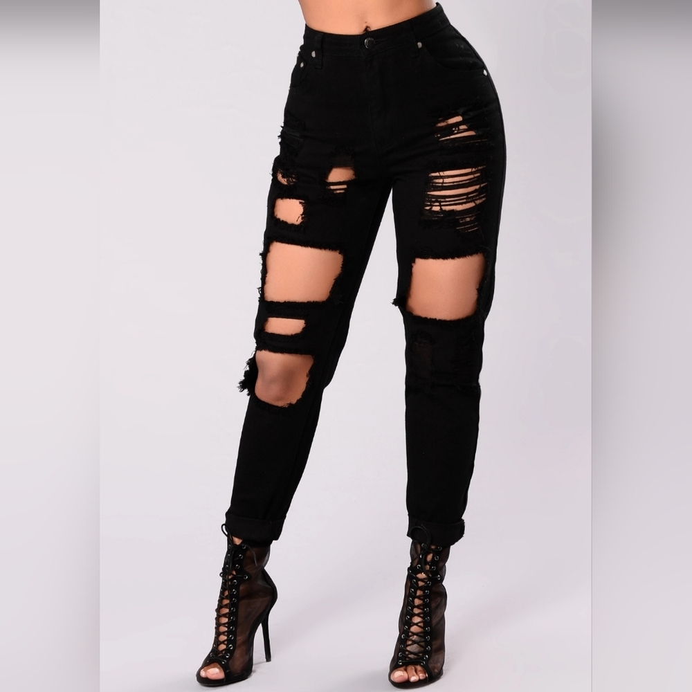 Fashion Nova Bad To The Bone Boyfriend Jeans Black
